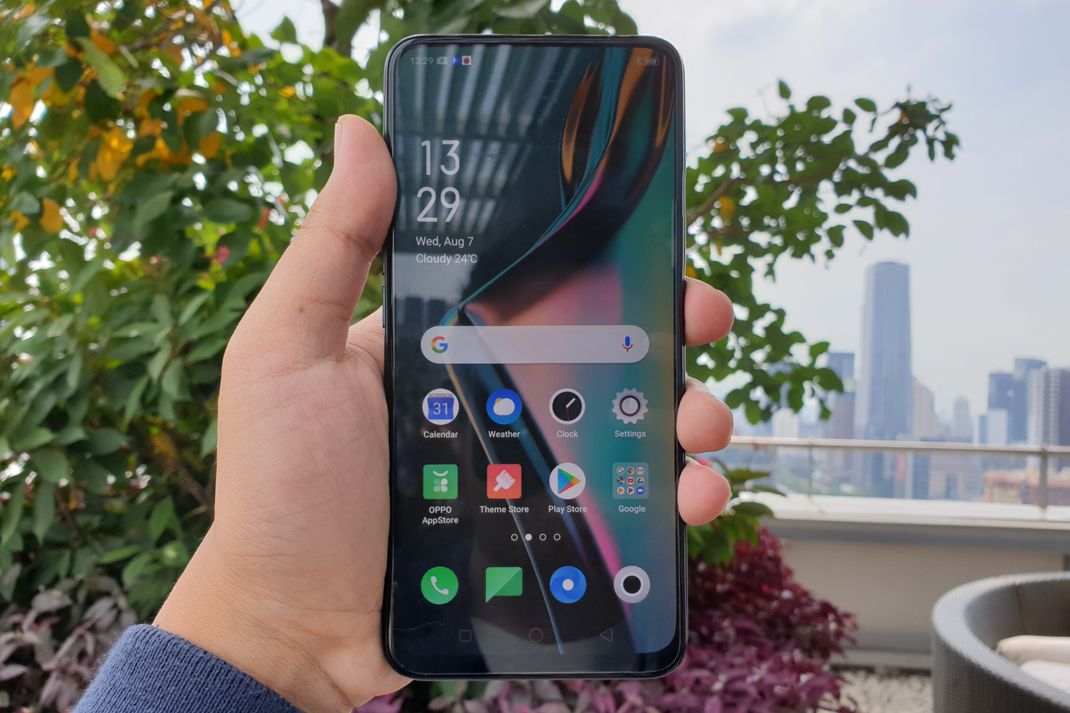 TEKNO Ilustrasi Oppo K3 tampak depan