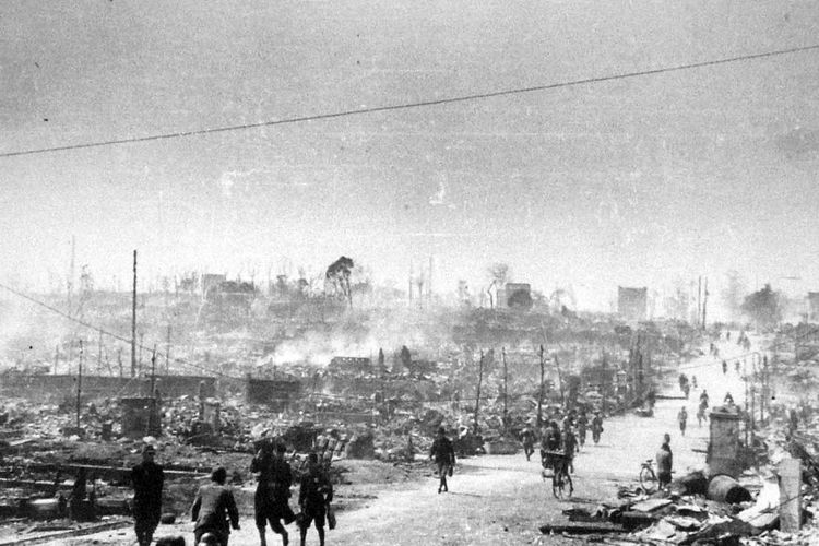 Keadaan di Tokyo usai peristiwa Pengeboman Tokyo oleh Amerika Serikat pada 9-10 Maret 1945.