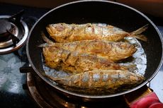 Resep Ikan Kembung Kecap, Goreng di Wajan Antilengket