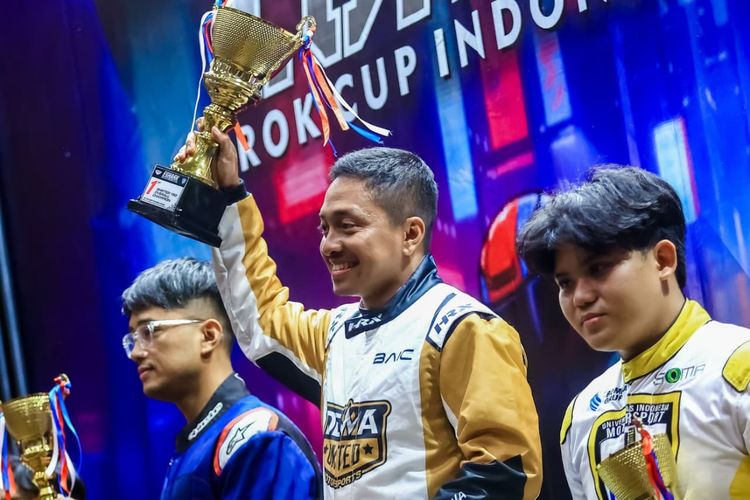 Pebalap Dewa United Motorsport Romy Tahrizi Juara Nasional Shifter 2026