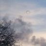 Viral, Awan Berbentuk Cincin di Atas Gunung Ile Lewotolok, Begini Penjelasannya