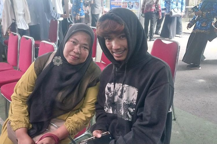 Cerita Jafar Kejar Ijazah Paket C demi Kerja di Gedung Tinggi
