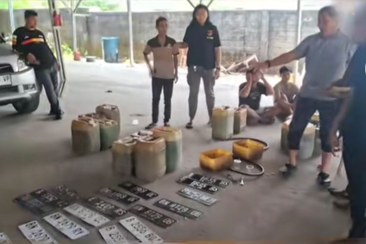 Rumah Penimbun BBM Subsidi Digerebek, Modus Pakai Barcode Mypertamina
