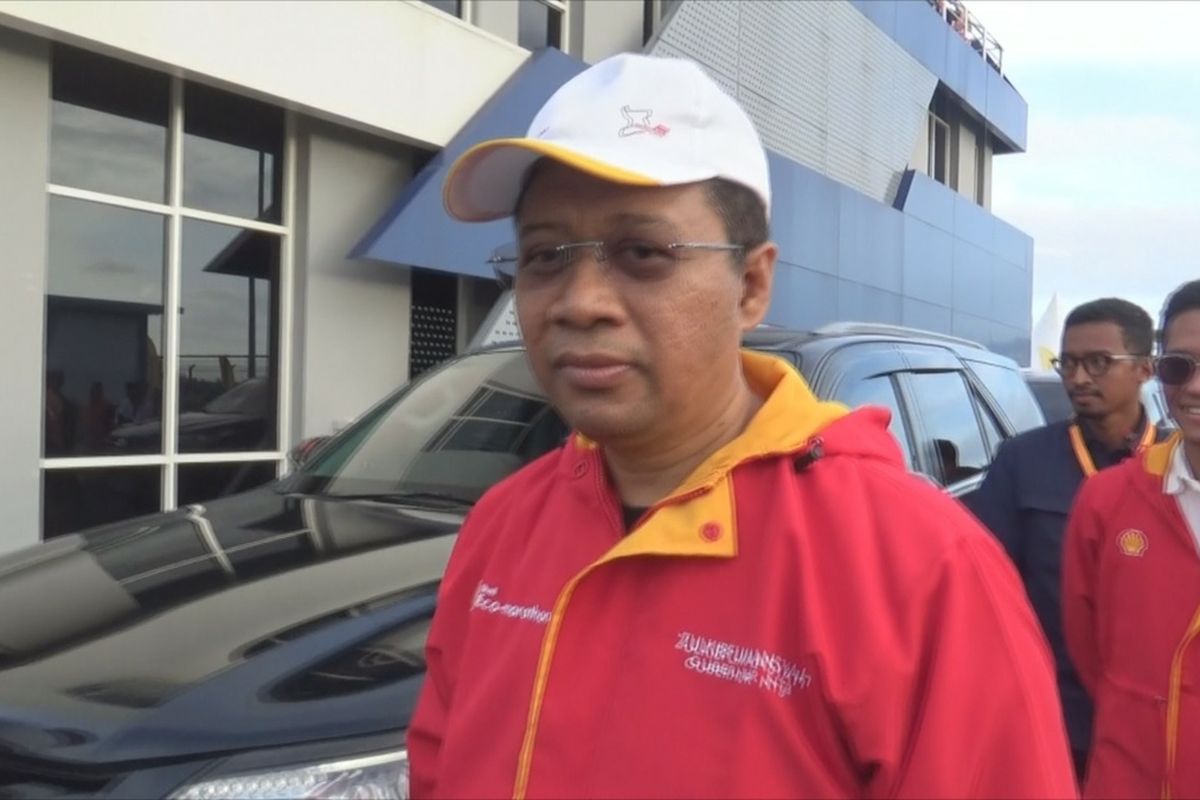 Gubernur NTB Zulkieflimansyah di sela-sela kegiatan di Sirkuit Mandalika, Kamis (13/10/2022)