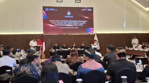 Ditetapkan sebagai Bupati dan Wakil Bupati Buleleng Terpilih, Sutjidra-Suriatna Fokuskan Kesehatan dan Pendidikan pada Program 100 Hari Kerja