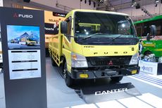 KTB Serahkan Unit Perdana Fuso Canter Edisi 60 Tahun ke Konsumen