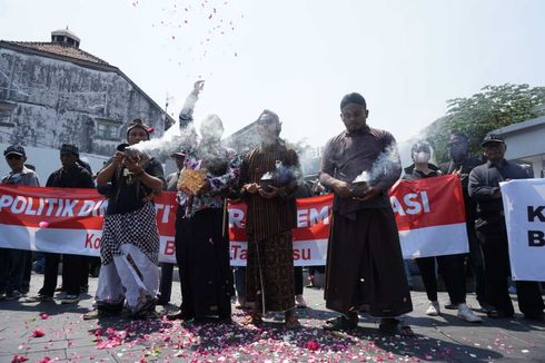 Komunitas Pelestari Kebudayaan Yogyakarta Gelar Aksi Tolak Politik Dinasti