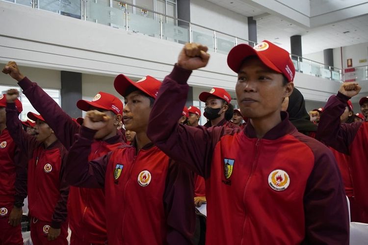 Pemkab Kediri menarik pulang 10 atlet yang sempat hengkang dari wilayah tersebut.