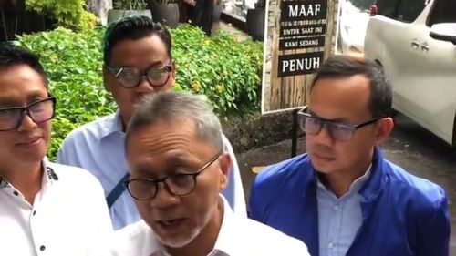 Makan Siang Bareng Jokowi, Zulhas Lapor Soal Dukungan Rakyat untuk Prabowo-Gibran
