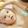 5 Penyebab Bayi Menangis ketika Dimandikan