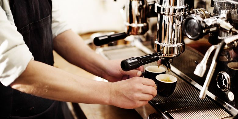 Ilustrasi barista membuat kopi