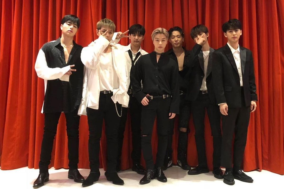 Salah satu boyband Korea bentukan YG Entertainment, iKON.