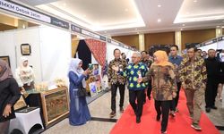 Buka Job Fair 2023, Khofifah Minta Tenaga Kerja Tingkatkan Skill