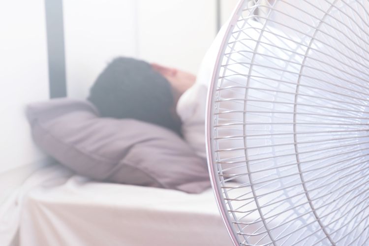 Tidur dengan kipas angin dapat menyebabkan beberapa gangguan kesehatan.