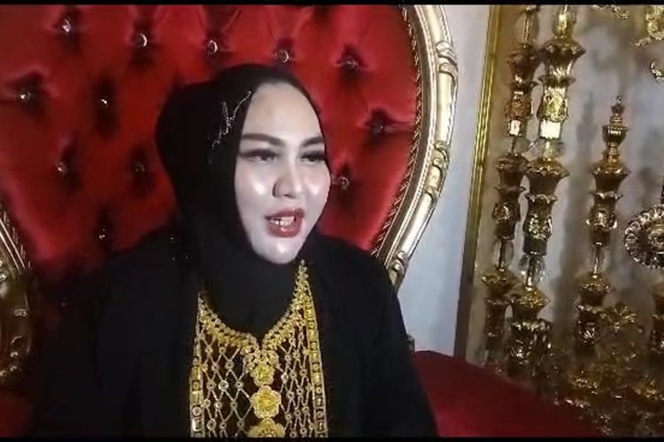 Jemaah Haji asal Makassar yang juga merupakan Owner Produk Kecantikan, Mira Hayati