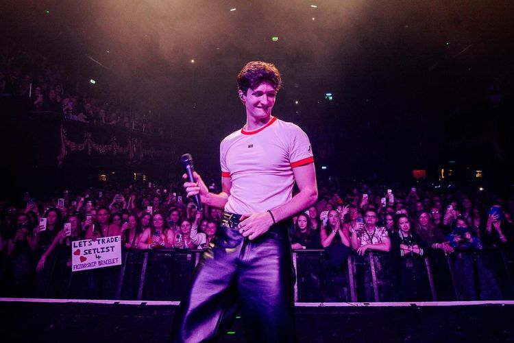 Lirik dan Chord Lagu Closure - Henry Moodie