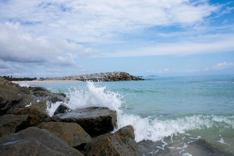 Pantai Matras, Kabupaten Bangka, Sabtu (7/3/2020).