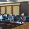 Pedagang Pakaian Bekas Impor Diminta Jual Produk Lokal