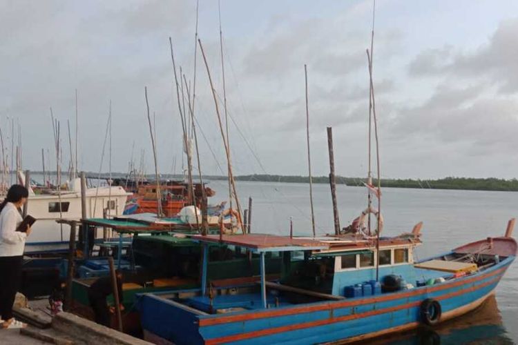 Ketua Aliansi Nalayan Natuna Herman mengatakan nelayan Natuna merupakan nelayan sepenuhnya, alias tidak ada kerja sampingan selain nelayan atau bisa dikatakan nelayan mandiri. Berbeda dengan nelayan lainnya, yang memiliki cukong atau bos atau pemilik kapal.