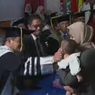Kisah Bayi 8 Bulan Gantikan Wisuda Ibunya yang Meninggal 10 Jam Setelah Yudisium