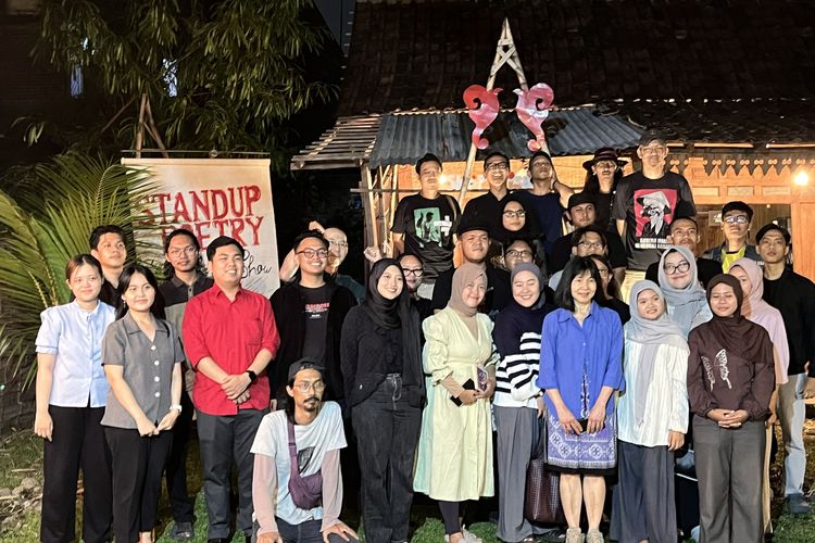 Ketika Warung Jadul di Surabaya Menjelma jadi Ruang Belajar yang Membebaskan