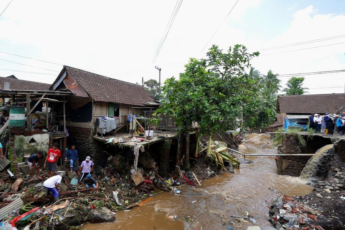Banjir bandang yang terjadi di Banyuwangi 