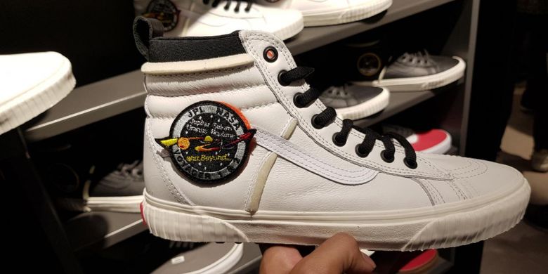 Sneakers Vans x NASA