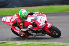 Gerry Salim Makin Dekat dengan Gelar Juara Nasional Supersport 600cc