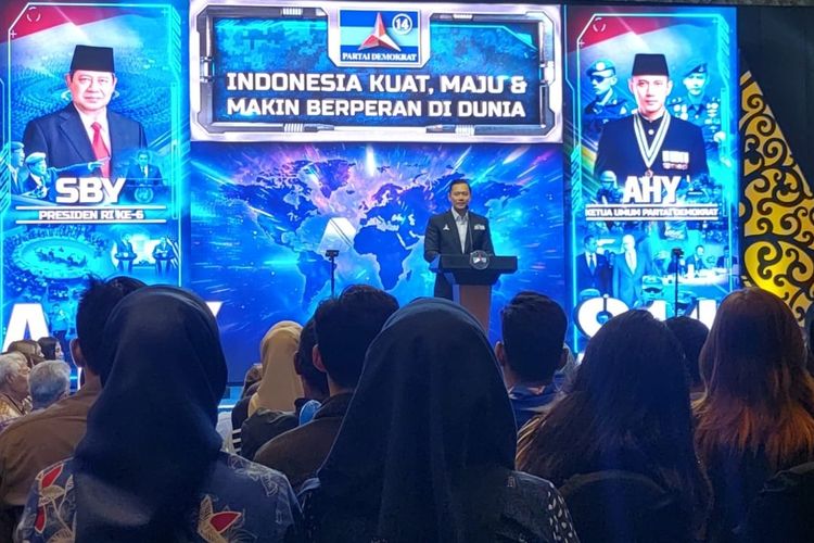 Ketua Umum Partai Demokrat Agus Harimurti Yudhoyono (AHY) saat pidato politik di Hotel Sheraton, Kabupaten Sleman, Kamis (18/01/2024).