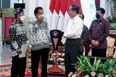 Konflik Kelar, Suku Anak Dalam 113 Terima Sertifikat Tanah dari Jokowi