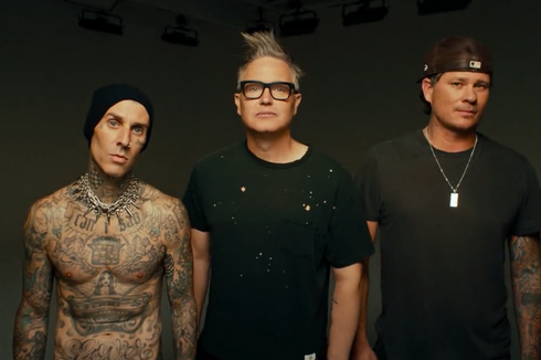 Blink-182 Tunda Konser Setelah Travis Barker Ada Masalah Keluarga yang Mendesak