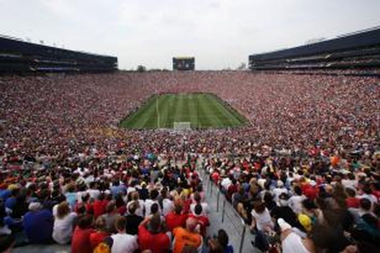 Suasana Michigan Stadium saat laga Manchester United melawan Real Madrid, Sabtu (2/8/2014).