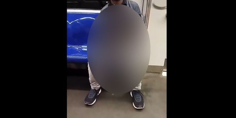 Video Viral Debido A La Masturbaci N En Lrt Este Hombre Es Atrapado