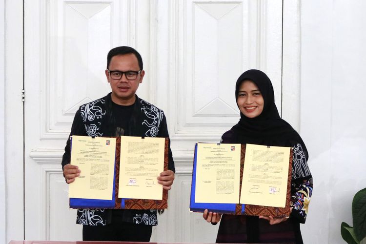 PT Agrinesia Raya Lapis Bogor Sangkuriang dan Pemkot Bogor menandatangani Memorandum of Understanding (MoU) pada 20 Oktober 2023.