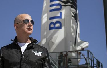 Daftar 5 Orang Terkaya di Dunia 2021, Elon Musk Geser Jeff Bezos ...