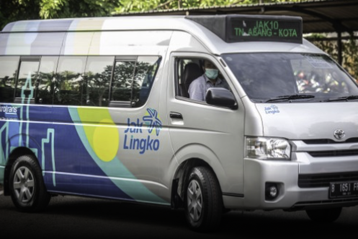 Mikrotrans berbasis Toyota HiAce