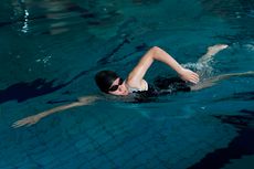 Penderita Asma Disarankan untuk Rutin Berenang, Ini Alasannya