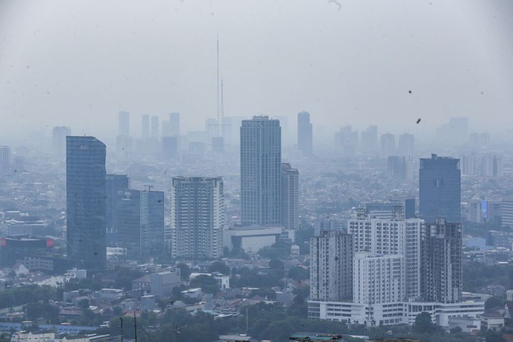 Gedung-gedung bertingkat sebagai pusat perekonomian di Jakarta, Kamis (29/9/2022). Menteri Keuangan (Menkeu) Sri Mulyani Indrawati memberikan sinyal resesi ekonomi global pada 2023. Ekonomi dunia akan masuk jurang resesi seiring dengan tren kenaikan suku bunga acuan yang dilakukan sebagian besar bank sentral di dunia secara bersamaan.