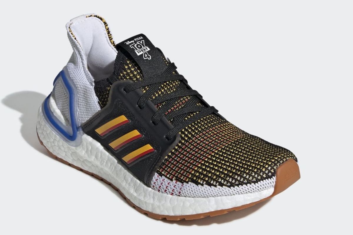 Adidas Ultra Boost 19 yang terinspirasi Woody dalam film Toy Story