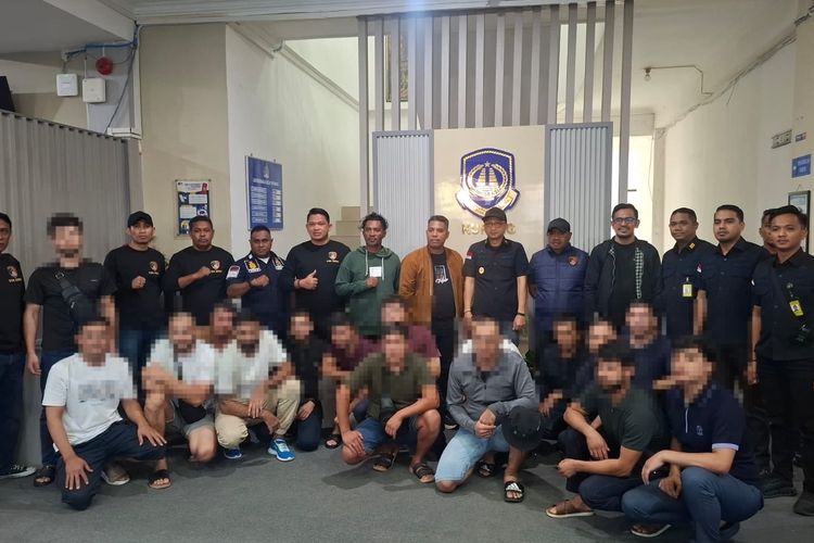 16 Warga Negara Uzbekistan Terdampar di Alor NTT 