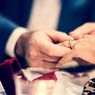 Daripada Halu Dikasih Cincin Berlian oleh Kang Tae-moo dari A Business Proposal, Yuk Beli Perhiasan Berlian Sendiri