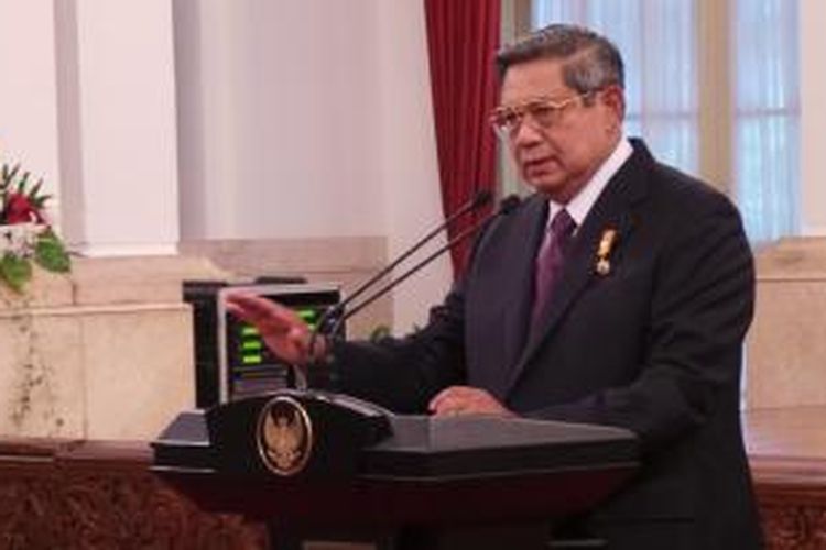Presiden Susilo Bambang Yudhoyono menyampaikan sikap Indonesia atas aksi kekerasan yang berkecamuk di Kairo, Mesir, sejak Rabu (14/8/2013). Pernyataan disampaikan Presiden di Istana Negara, Jakarta, Kamis (15/8/2013).
