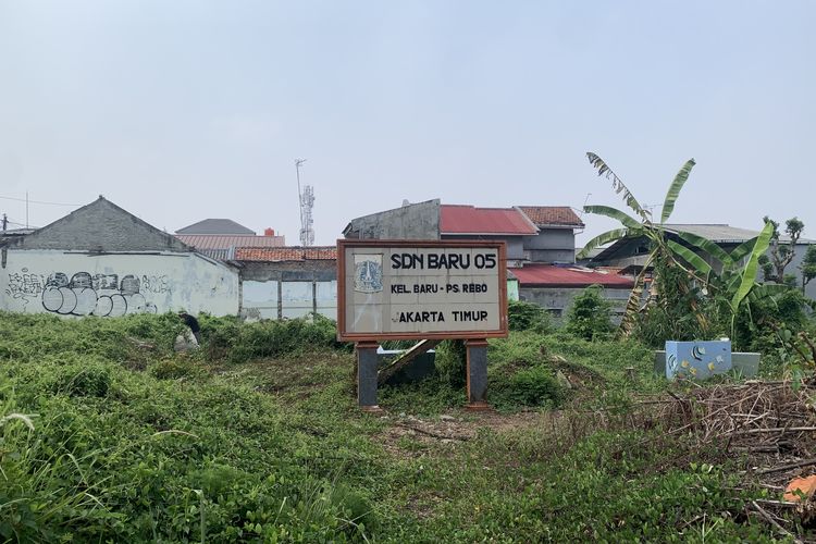 Revitalisasi Tak Kunjung Dimulai, Siswa SDN Baru 05 Jaktim Masih Belajar Bergantian hingga Sore