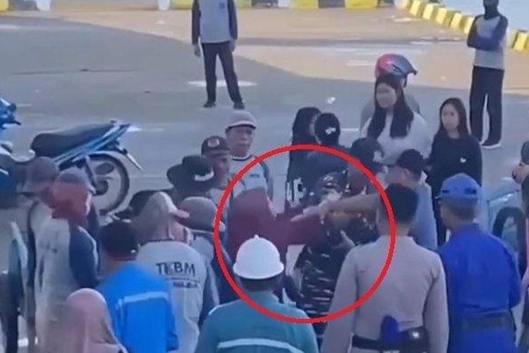Viral Video Kekasih Bertengkar di Pelabuhan Passarang, Ternyata Ngamuk Tidak Mau Ditinggal Merantau