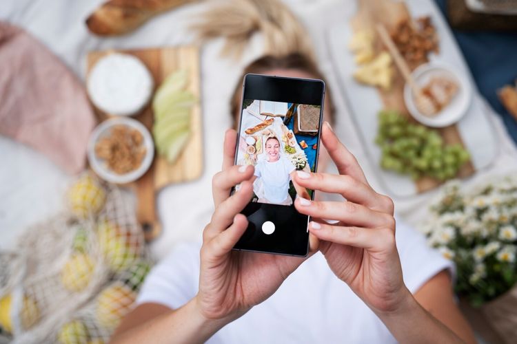 50 Caption Aesthetic yang Simple tapi Bikin Feed Instagram Makin Keren