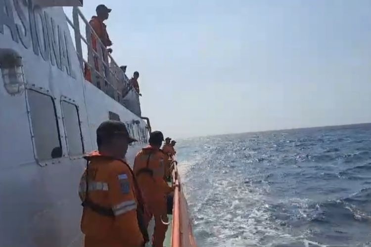 Kapal Nelayan Asal Rembang Tenggelam di Karimun Jawa, 6 ABK Hilang
