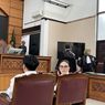Nikita Mirzani Ditegur Hakim karena Menengok ke Pengunjung Saat Sidang