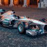 Lelang Mobil F1 Lewis Hamilton, Terjual Rp 290 Miliar