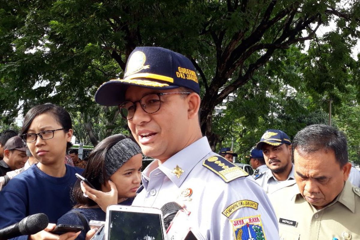 Gubernur DKI Jakarta Anies Baswedan di Lapangan IRTI, Monas, Jakarta Pusat, Selasa (16/1/2018).