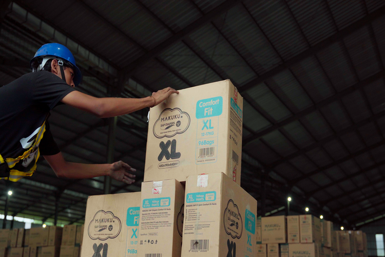 Bantuan popok bayi dari MAKUKU untuk korban bencana banjir dan longsor di Sumatera.